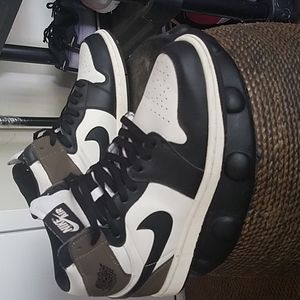 AJ 1 Retro Mocha